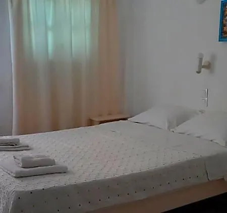 Hotel Dimitris Perissa (Santorini)
