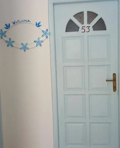 Dimitris Hotel Perissa (Santorini)