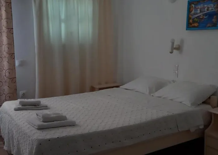 Hotel Dimitris Perissa (Santorini)