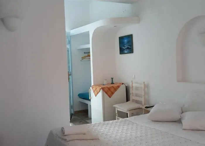 Hotel Dimitris Perissa (Santorini)