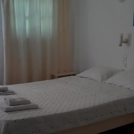 Hotel Dimitris Perissa (Santorini)