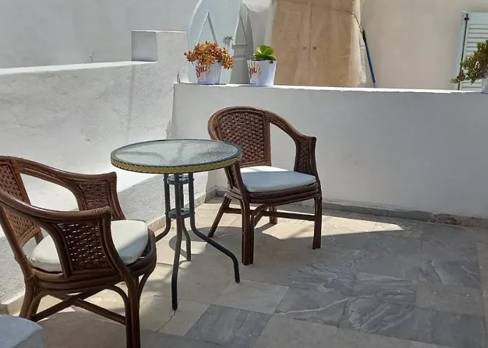 Dimitris Hotel Perissa (Santorini)